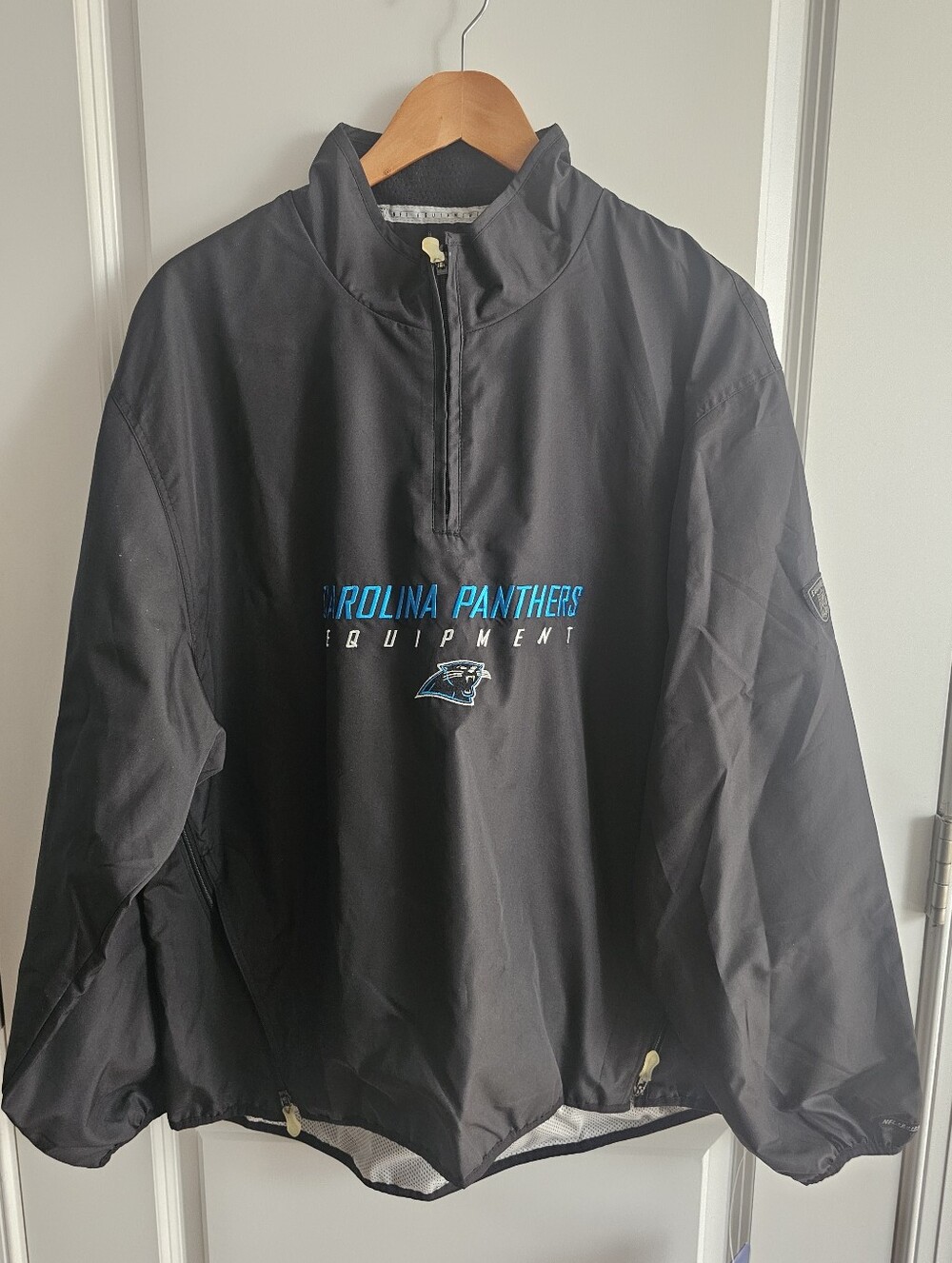 NWT REEBOK CAROLINA PANTHERS On Field Hot Jacket, Quarter Zip